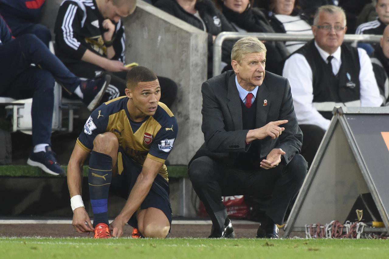 Football - Swansea City v Arsenal - Barclays Premier League - Liberty Stadium - 31/10/15  Arsenal's Kieran Gibbs and manager Arsene Wenger Reuters / Rebecca Naden Livepic EDITORIAL USE ONLY. No use with unauthorized audio, video, data, fixture lists, club