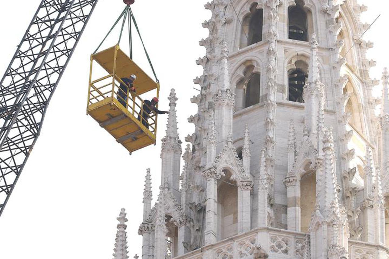 obnova katedrale