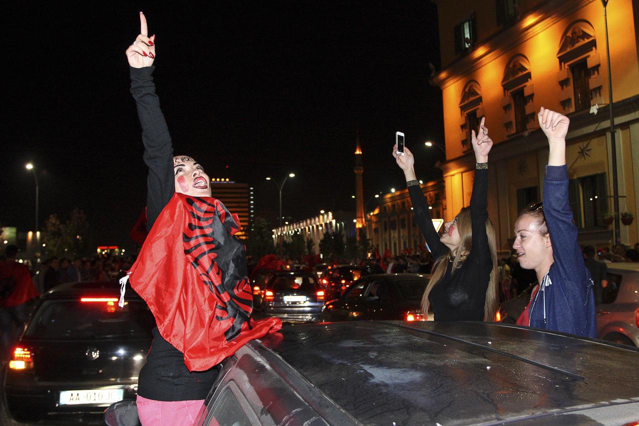 Albanci slave nakon utakmice