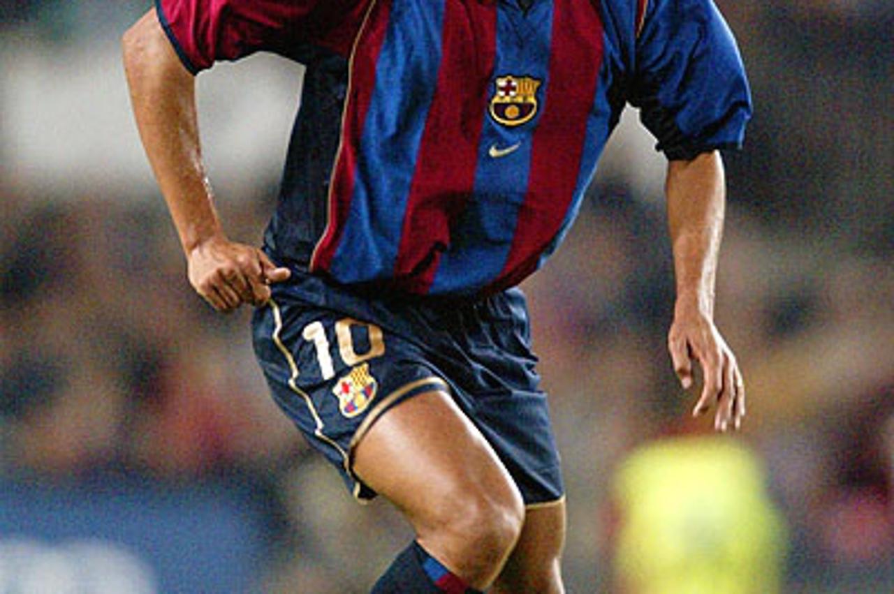 '9 Apr 2002:  Rivaldo of Barcelona runs with the ball during the UEFA Champions League quarter-final second leg match between Barcelona and Panathinaikos played at the Nou Camp, in Barcelona, Spain. B